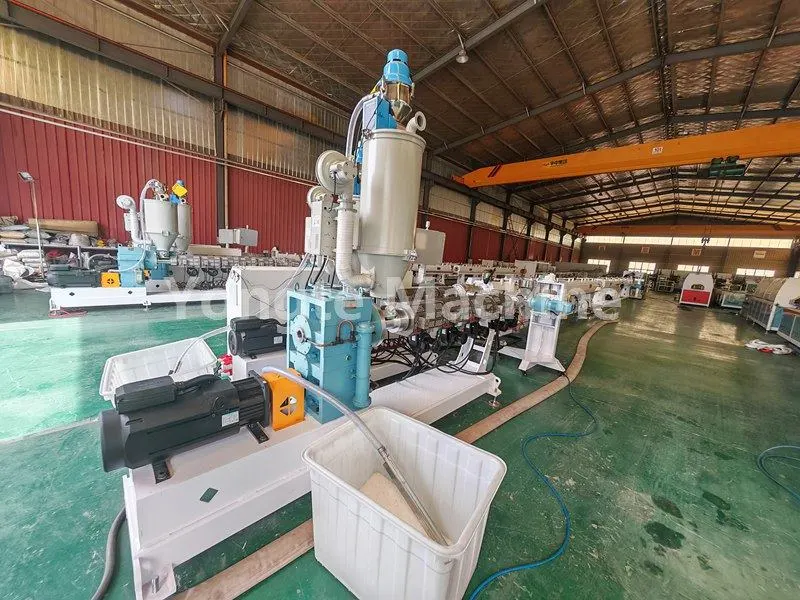 خط بثق الأنابيب ثلاثي الطبقات Yongte 16-63mm PPR للعملاء الجزائريين أكمل بنجاح التشغيل والقبول