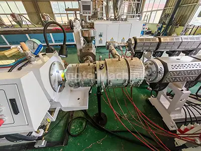 PPR pipe mold and sizers
