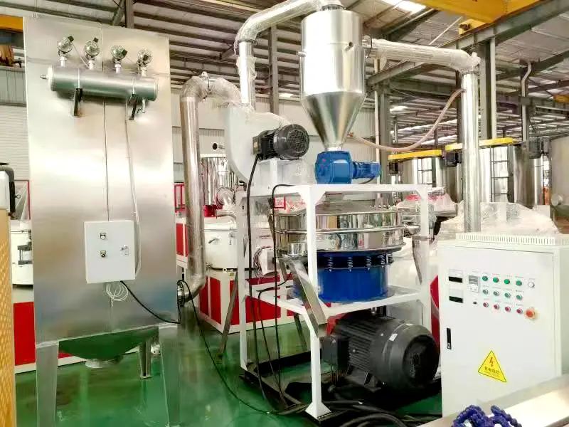 آلة سحق وطحن PVC